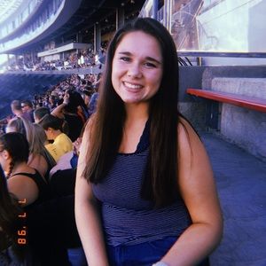 Meet your Posher, Lexi